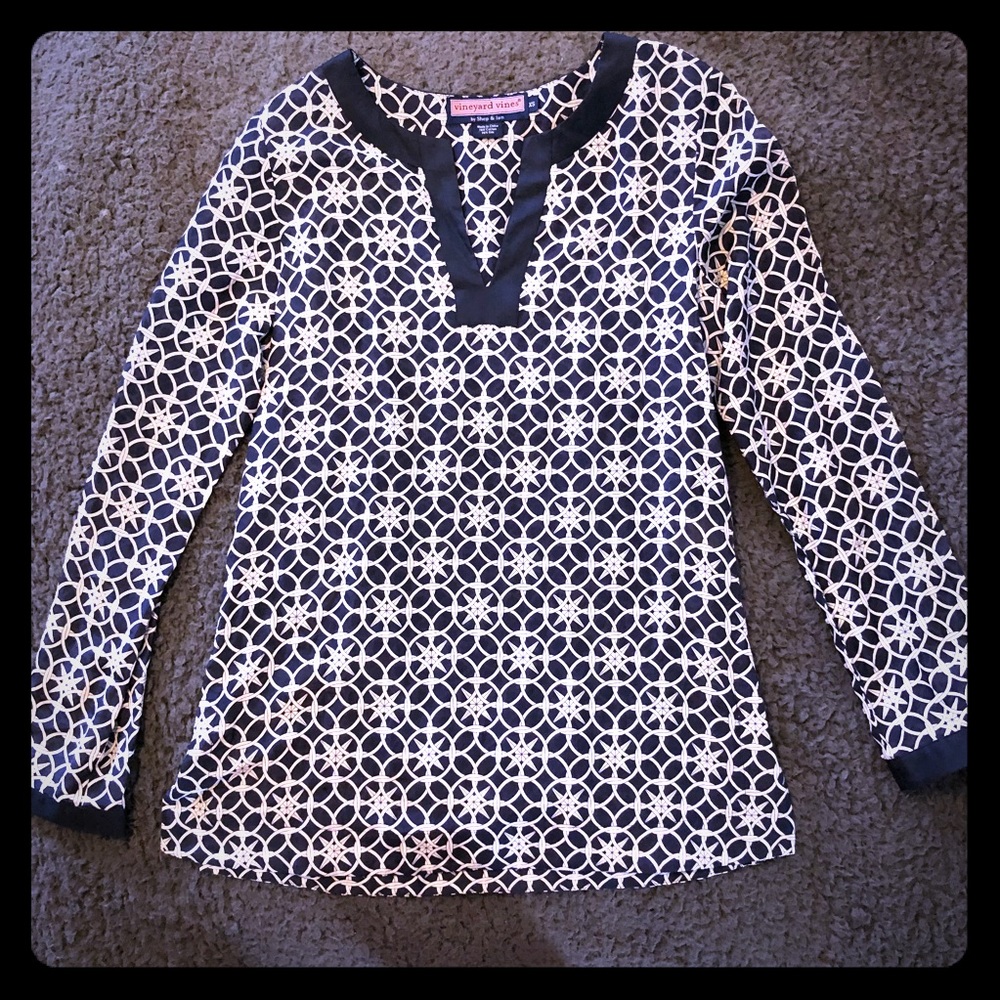 Vineyard Vines long sleeve top